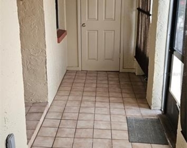 6468 Bonnie Bay Circle N - Photo Thumbnail 2