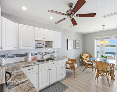4805 Cobia Drive Se - Photo Thumbnail 7