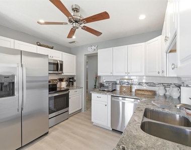 4805 Cobia Drive Se - Photo Thumbnail 10