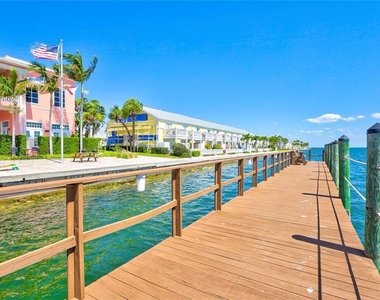 4805 Cobia Drive Se - Photo Thumbnail 75