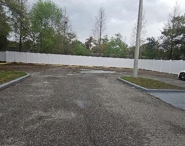 13612 N 21st Street - Photo Thumbnail 2