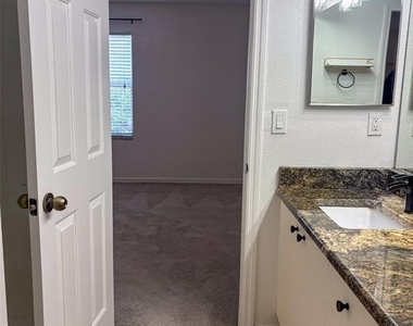 10922 Winter Crest Drive - Photo Thumbnail 22