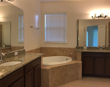 14640 Spotted Sandpiper Boulevard - Photo Thumbnail 6