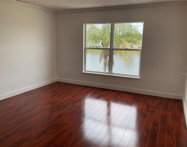10318 Laxton Street - Photo Thumbnail 11