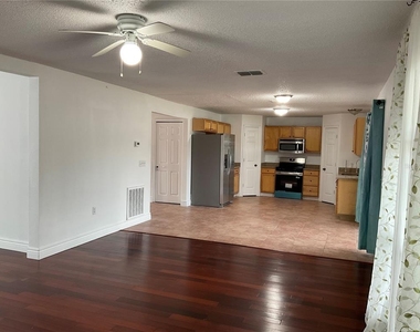 10318 Laxton Street - Photo Thumbnail 1