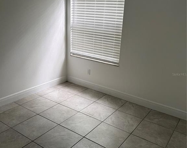 2717 N Poinciana Boulevard - Photo Thumbnail 11