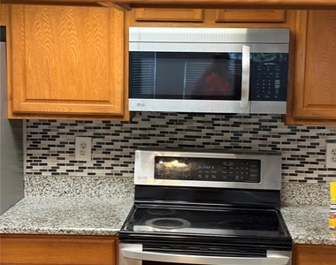 2717 N Poinciana Boulevard - Photo Thumbnail 2