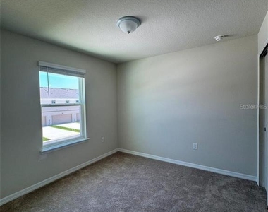 6385 Breeze Filled Lane - Photo Thumbnail 4
