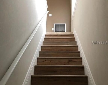 4219 Frontier Way - Photo Thumbnail 6