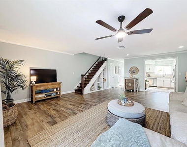 1655 58th Terrace S - Photo Thumbnail 5
