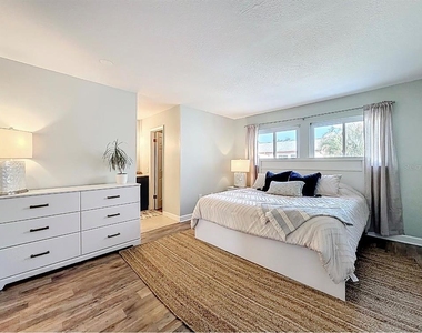 1655 58th Terrace S - Photo Thumbnail 10