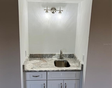 175 Kings Highway - Photo Thumbnail 9