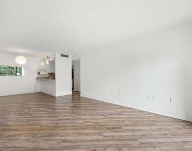 3223 Beneva Road - Photo Thumbnail 6