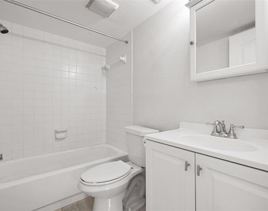 3223 Beneva Road - Photo Thumbnail 10