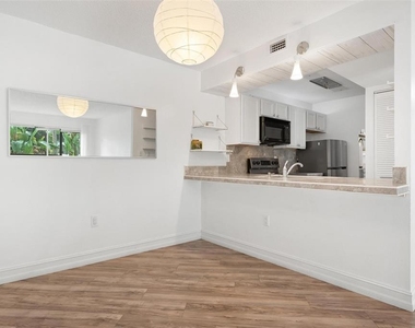 3223 Beneva Road - Photo Thumbnail 7