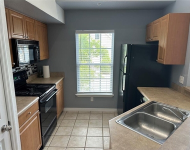 5601 Rosehill Road - Photo Thumbnail 16