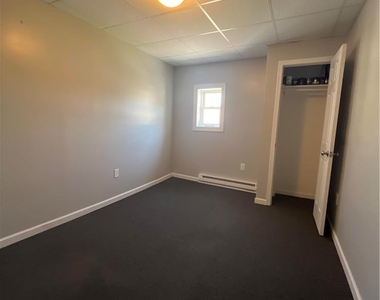 360 Lehigh Avenue - Photo Thumbnail 7