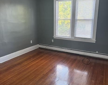 45 Greenfield Street - Photo Thumbnail 5
