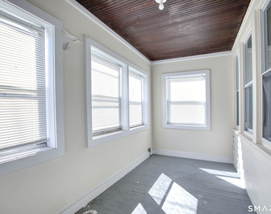 44-46 Glendale Avenue - Photo Thumbnail 1