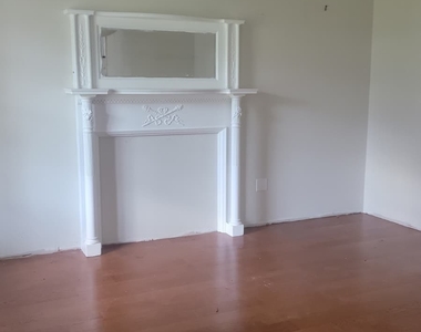 316 Grovers Avenue - Photo Thumbnail 4