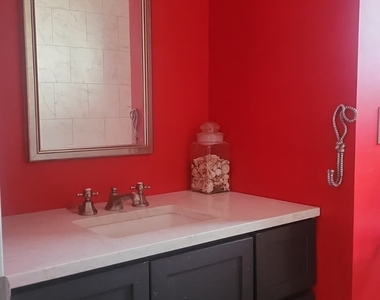 316 Grovers Avenue - Photo Thumbnail 6