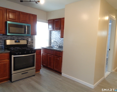 92 Smith Street - Photo Thumbnail 7