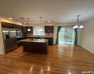 32 Tyler Hill Road - Photo Thumbnail 5