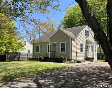 427 Westford Drive - Photo Thumbnail 2