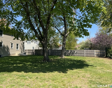 427 Westford Drive - Photo Thumbnail 3