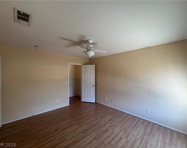 2604 Autumn Blaze Avenue - Photo Thumbnail 15