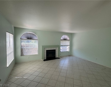 2604 Autumn Blaze Avenue - Photo Thumbnail 5
