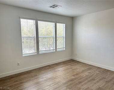 3192 Mist Effect Avenue - Photo Thumbnail 20