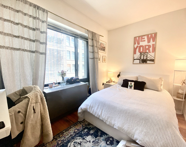West 19th Street - Photo Thumbnail 7