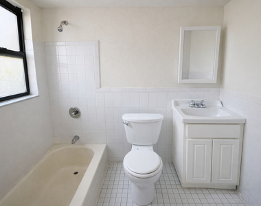 323A East 89th Street - Photo Thumbnail 7