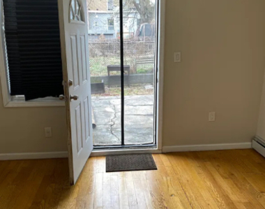 1823 Menahan Street - Photo Thumbnail 7