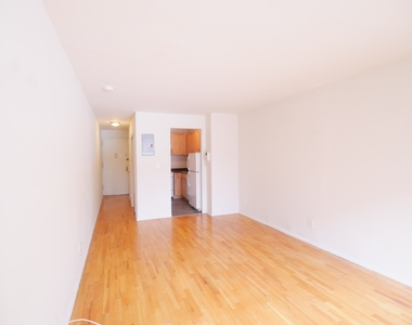 423 East 90th Street - Photo Thumbnail 5