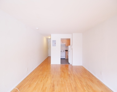 423 East 90th Street - Photo Thumbnail 7