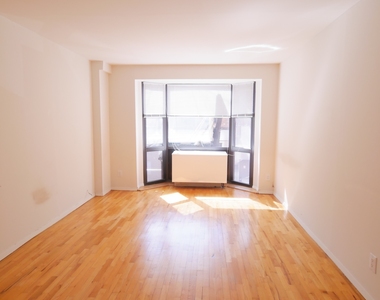 423 East 90th Street - Photo Thumbnail 9