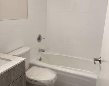 423 East 90th Street - Photo Thumbnail 8