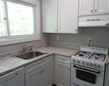 17 E Fifth Street - Photo Thumbnail 4