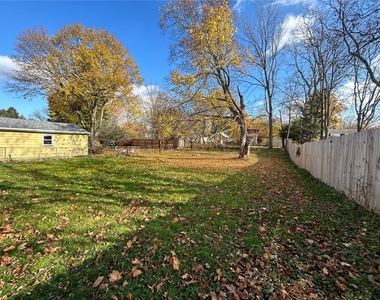 125 Windsor Road - Photo Thumbnail 29