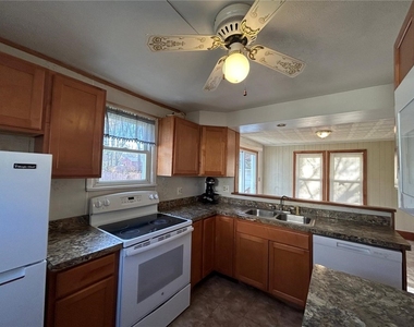 125 Windsor Road - Photo Thumbnail 14