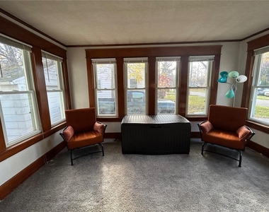 125 Windsor Road - Photo Thumbnail 12