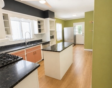 83 Baynes Street - Photo Thumbnail 5
