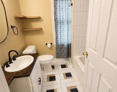 83 Baynes Street - Photo Thumbnail 10