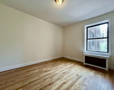 585 West 204th Street - Photo Thumbnail 5