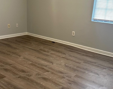 1441 Springleaf Circle Se - Photo Thumbnail 14