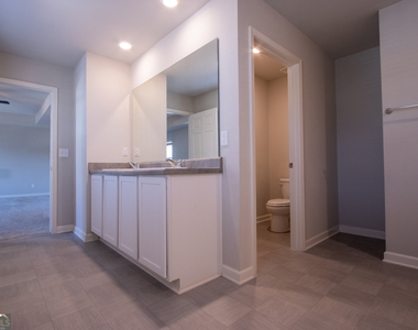 325 Park West Boulevard - Photo Thumbnail 28