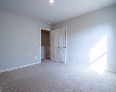 325 Park West Boulevard - Photo Thumbnail 17