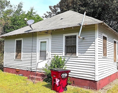 672 Bowden Street - Photo Thumbnail 8